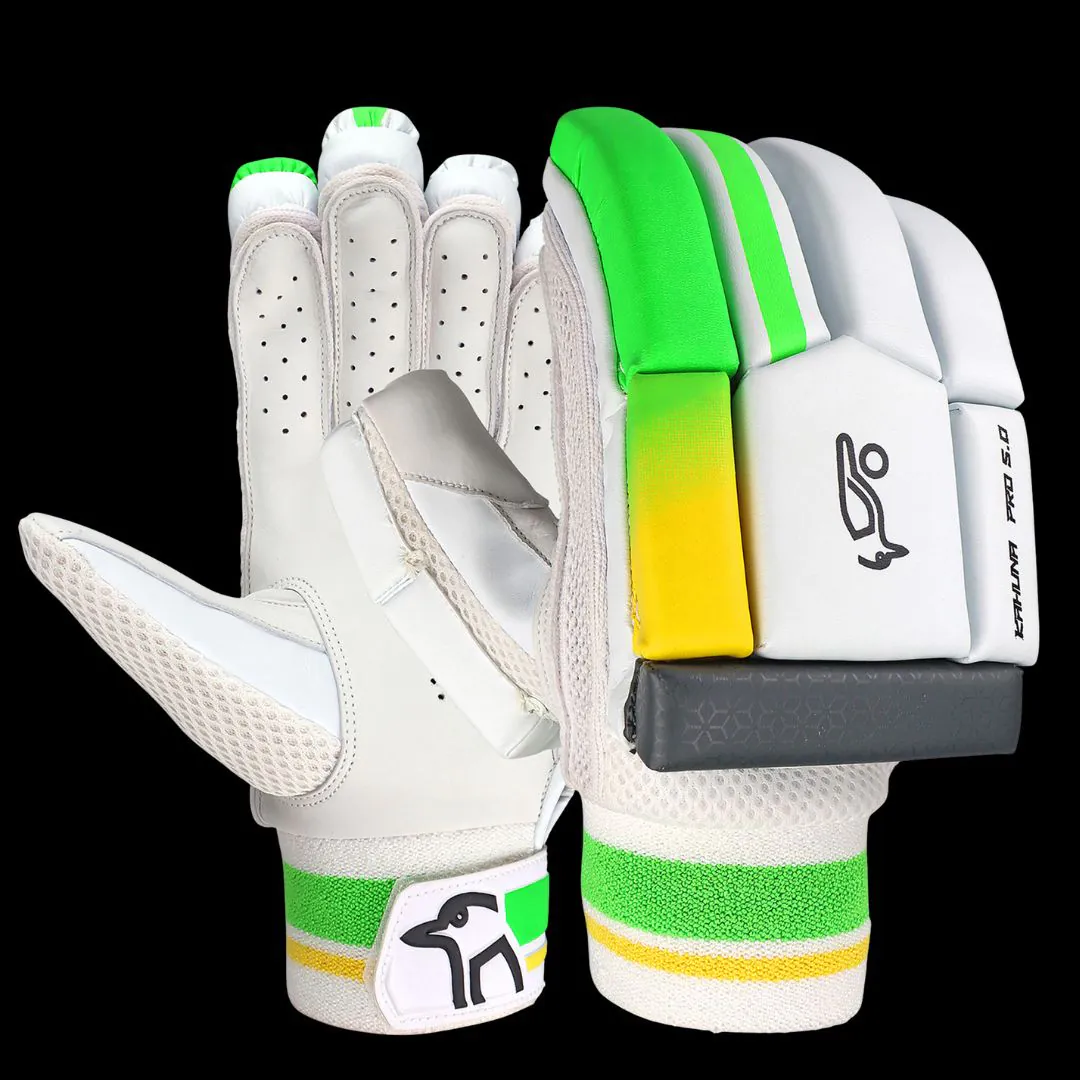 3A14135 – Kahuna Pro 5.0 Batting Gloves