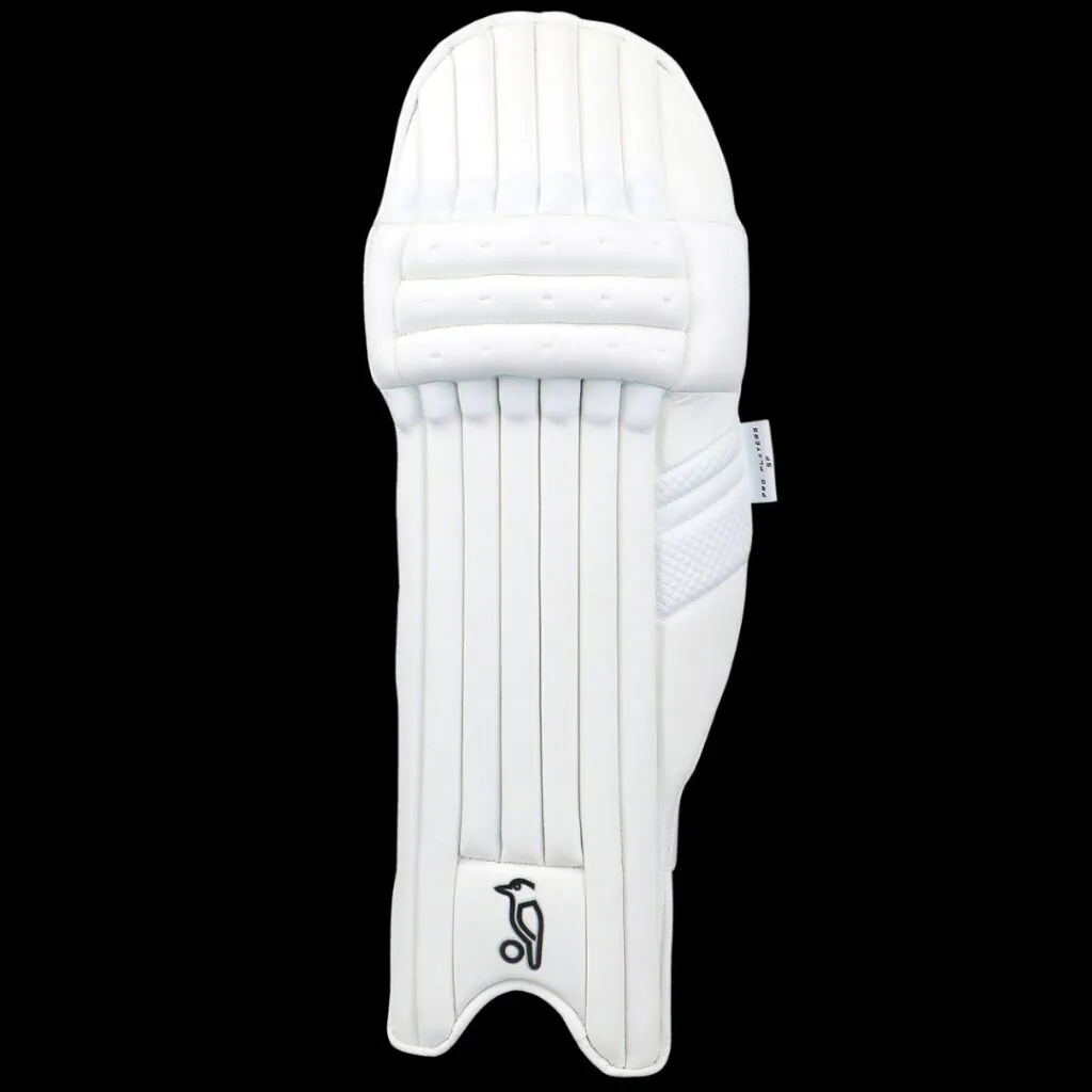 3C13100 – Pro Players Lightweight Batting Pad